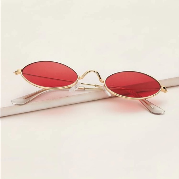 Oval Frame Sunglasses - Picture 2 of 5